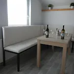 Semesterbostad Cyklo A Vinny Sklep